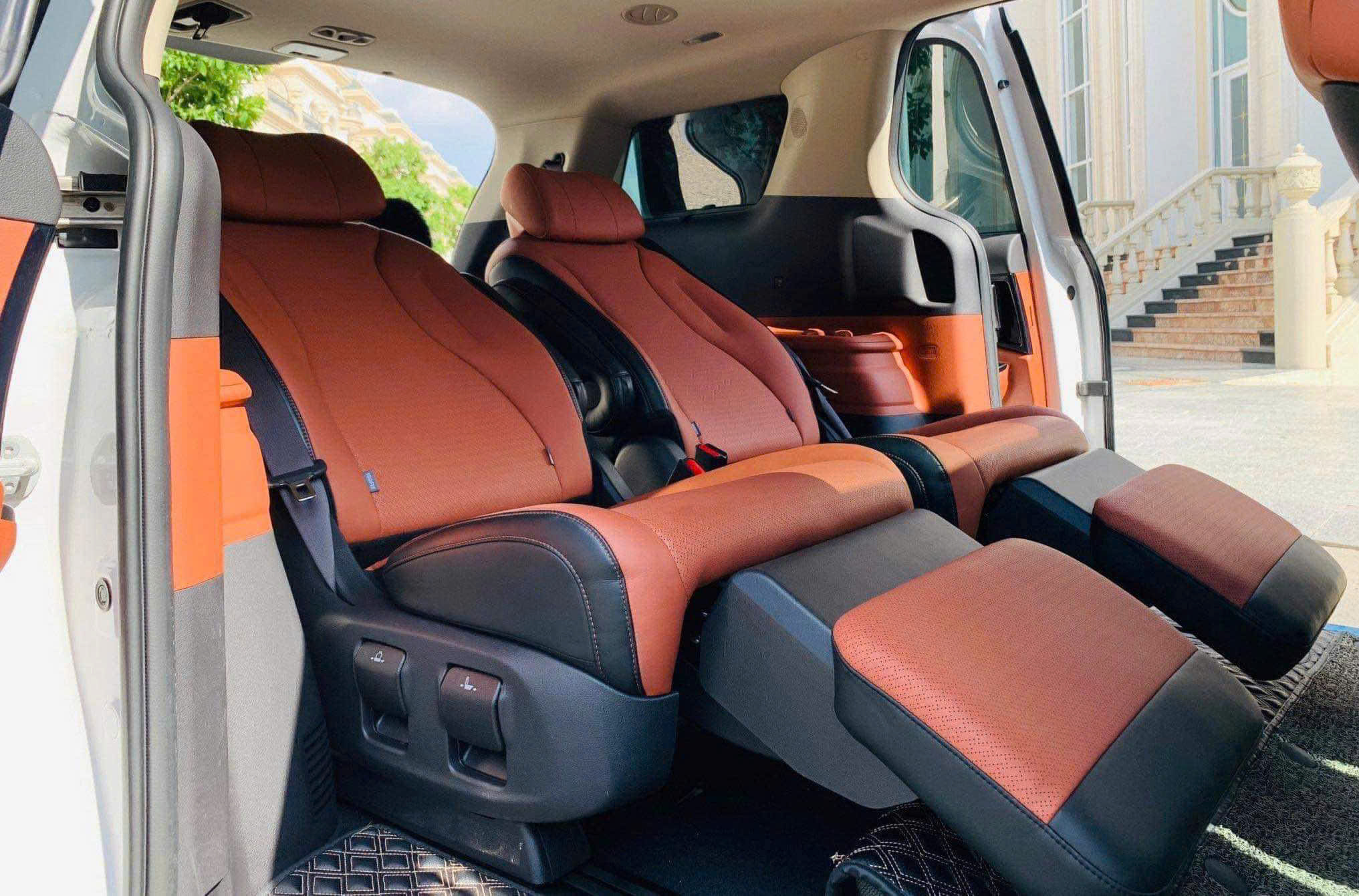 Kia Carnival 2